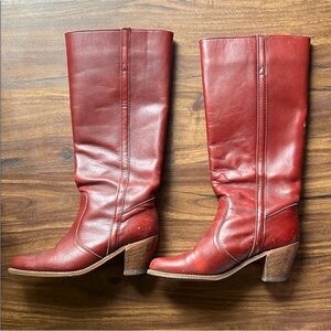Vintage size 11 Dexter Red Leather Heeled Boots